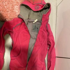 Lululemon sweater size 8